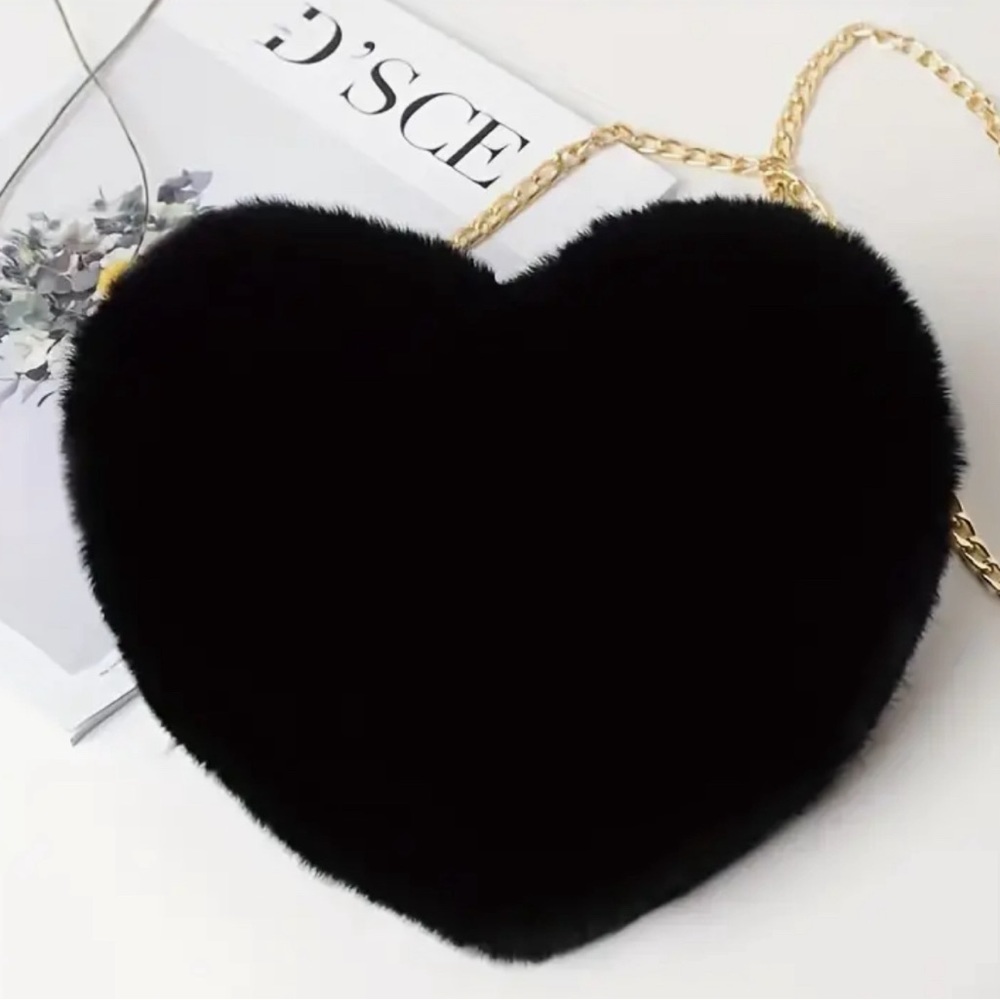 Sale ❤️ Fuzzy Black Heart Purse w/Gold Chain Strap
